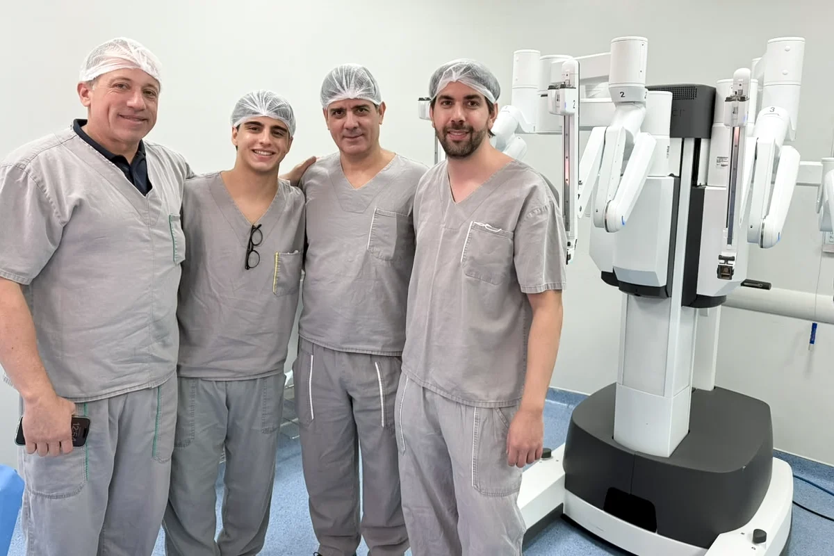 ICR.T realiza seis cirurgias robóticas para câncer de próstata em Uberlândia e Uberaba