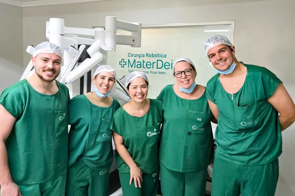 Endometriose profunda com acometimento do reto: cirurgia robótica de sucesso em Uberlândia