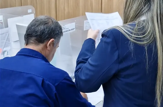 Revisão de documentação para cirurgia robótica