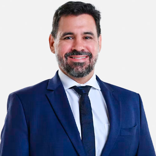 Dr. José Américo Gomides de Sousa